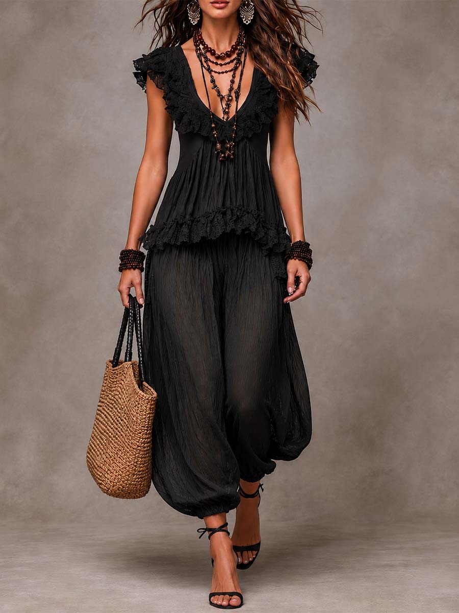 Conjunto de Pantalón Boho Negro con escote en V y encaje - Negro