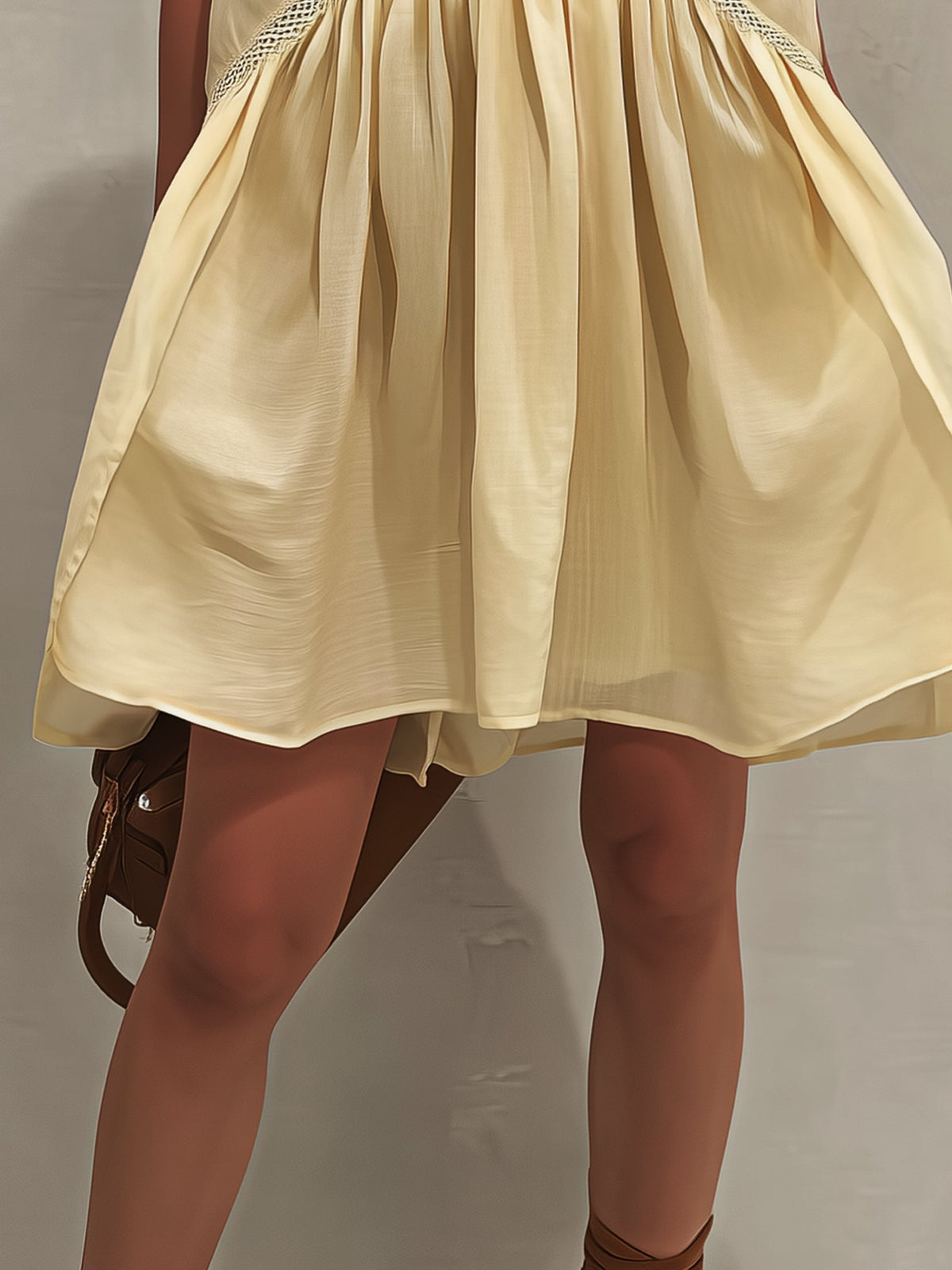 Minivestido Amarillo Sin Mangas con escote en V y remate de encaje - Amarillo