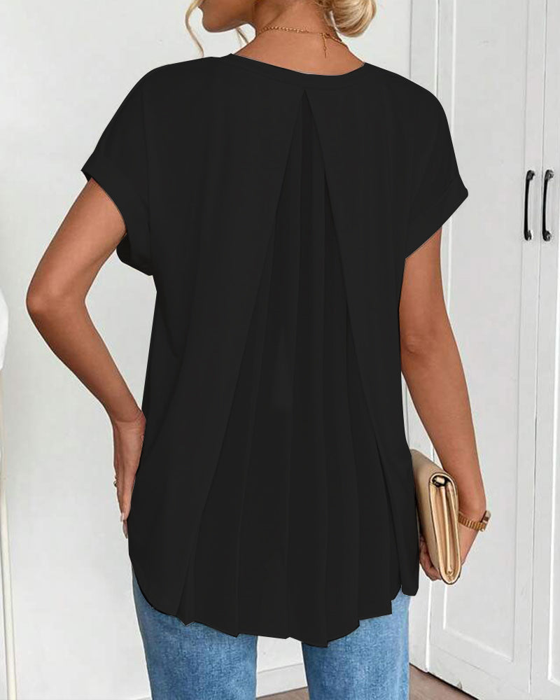Μονόχρωμο T-Shirt με κοντά μανίκια και λεπτομέρεια Patchwork