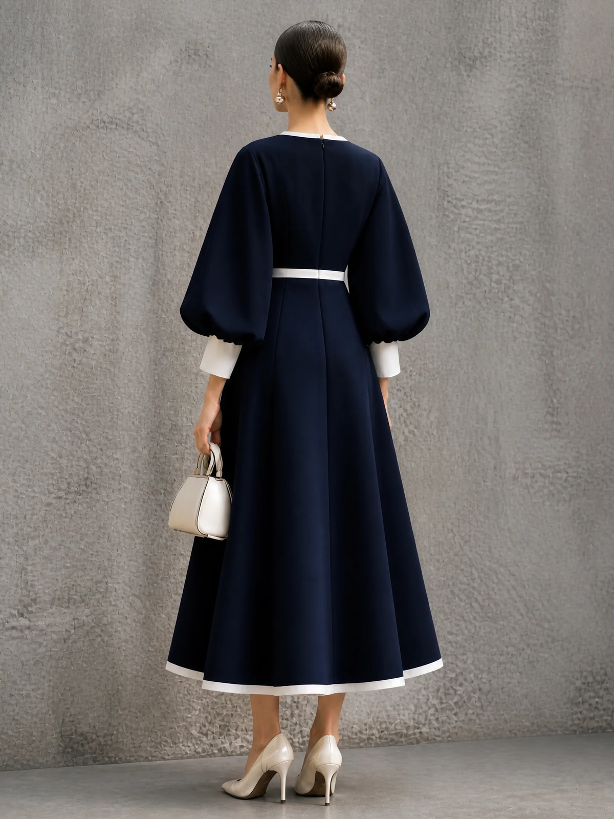 Vestido Midi Elegante Azul Marino con cintura marcada y corte en A - Azul Marino
