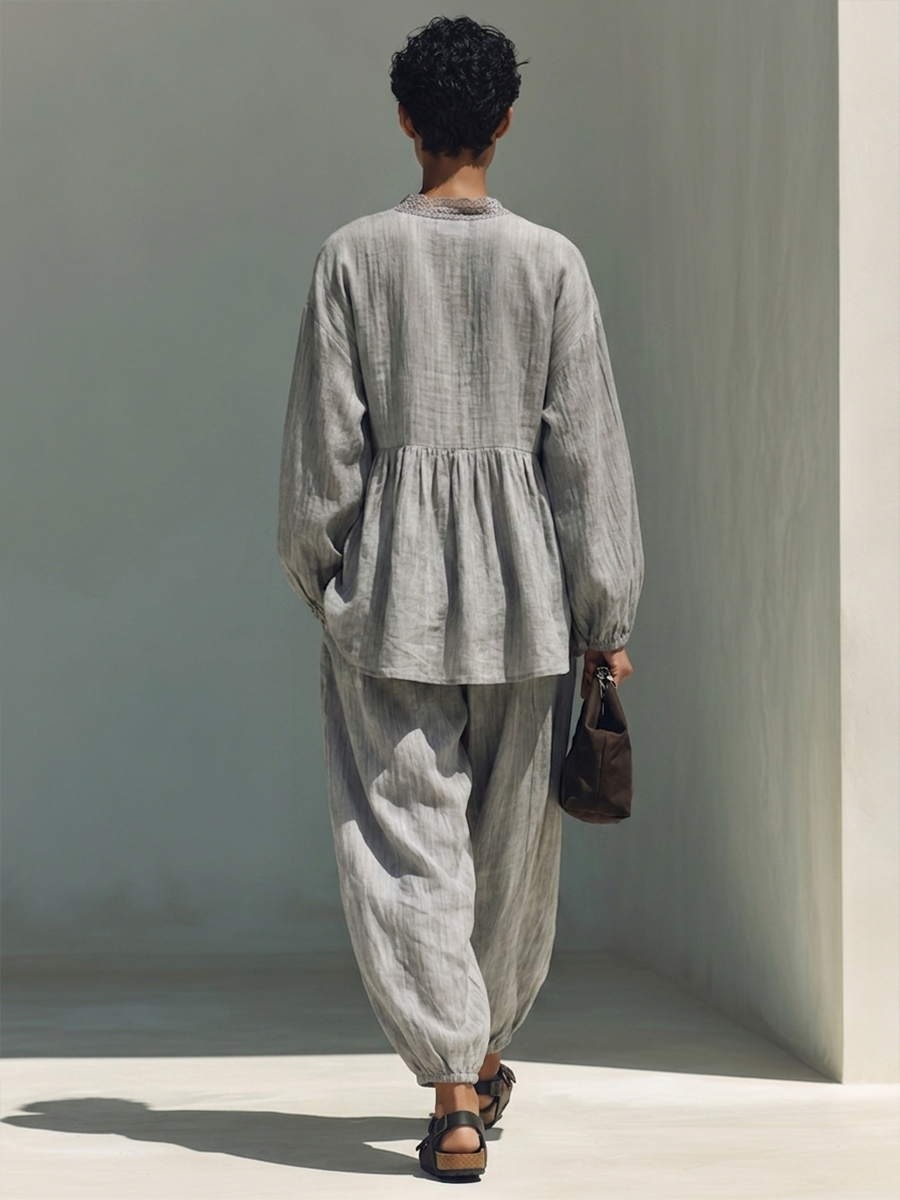 Conjunto de Dos Piezas Gris con escote en V, remate de encaje, puño y lino - Gris
