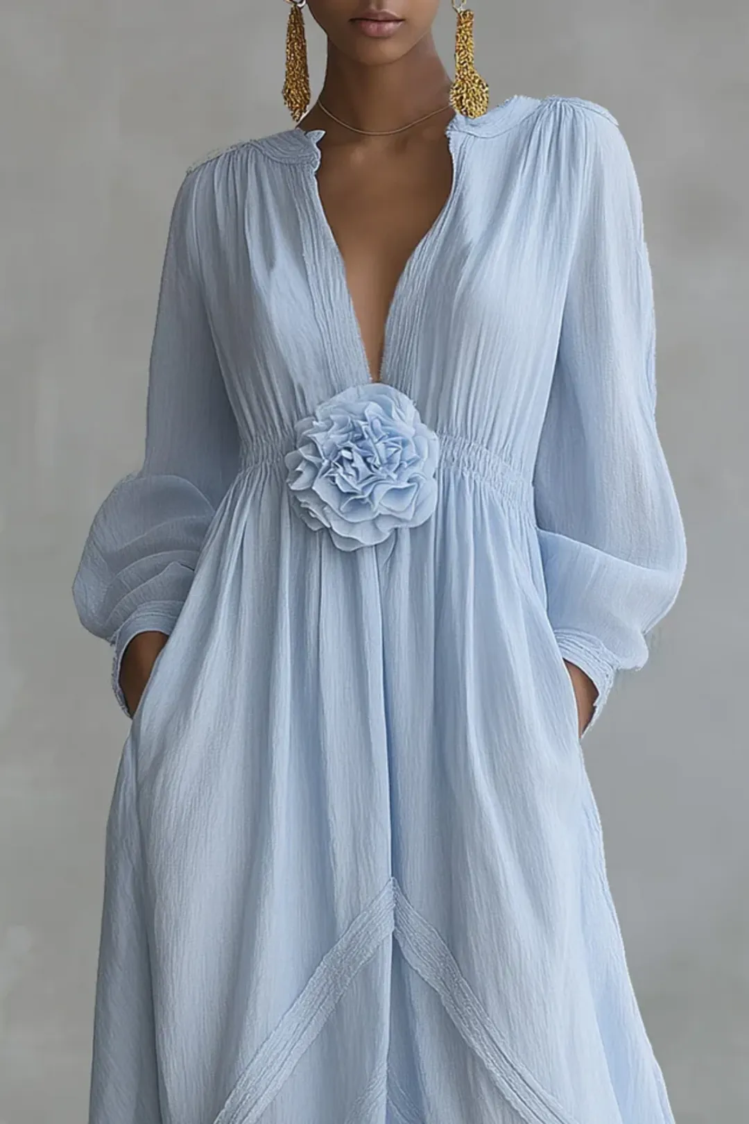 Vestido Largo Azul con escote en V y floral - Azul