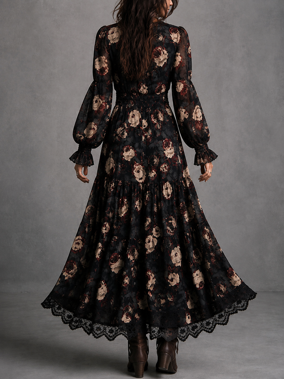 Vestido Estampado Negro con remate de encaje, fruncido y estampado - Negro