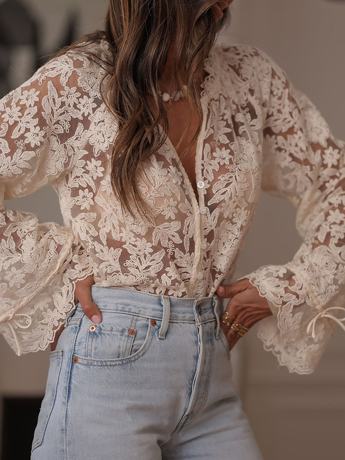 Blusa Casual con calado y encaje - Beige