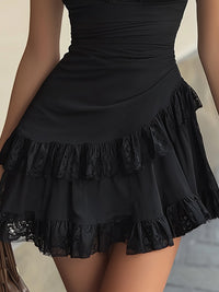 Minivestido Negro con encaje, escote en V y volante - Negro