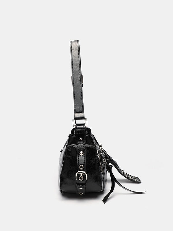 Τσάντα Ώμου με Μεταλλικά Καψούλια σε Biker Στυλ