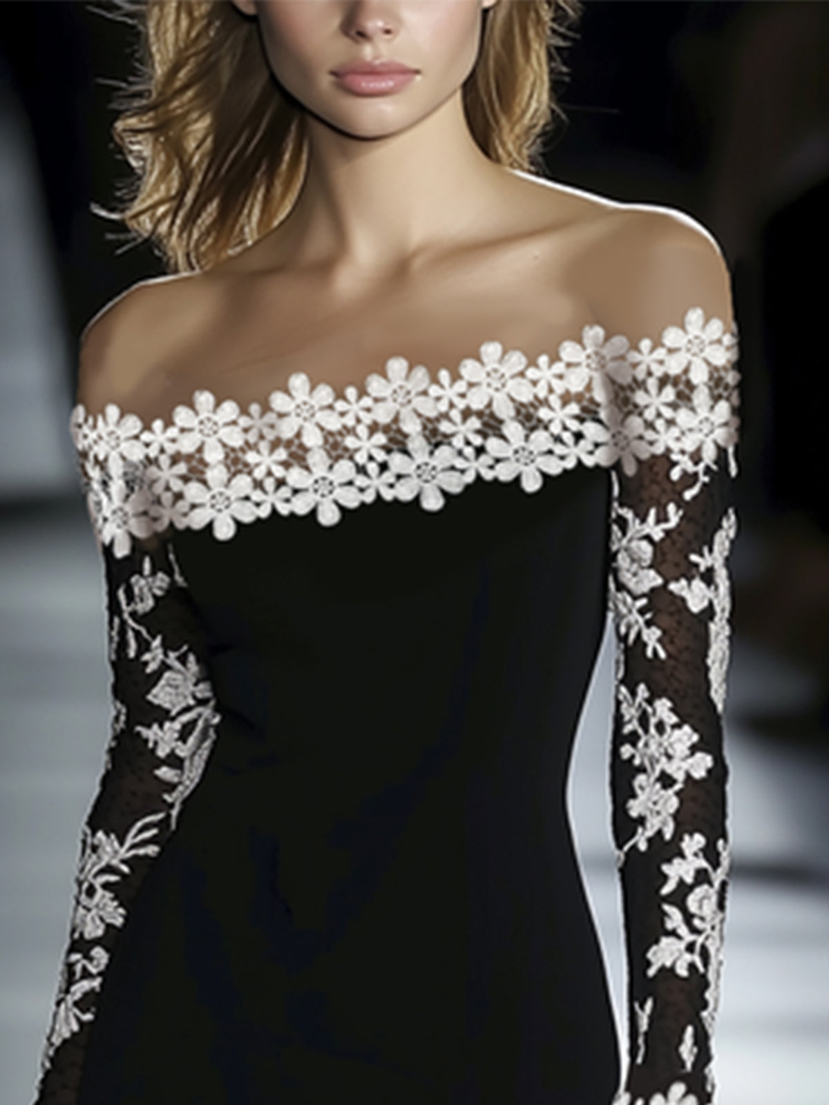 Vestido Midi Negro Manga Larga con encaje, ceñido y floral - Negro