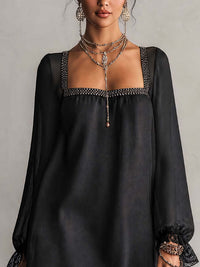 Minivestido Negro con strass, ribete, escote cuadrado y encaje - Negro