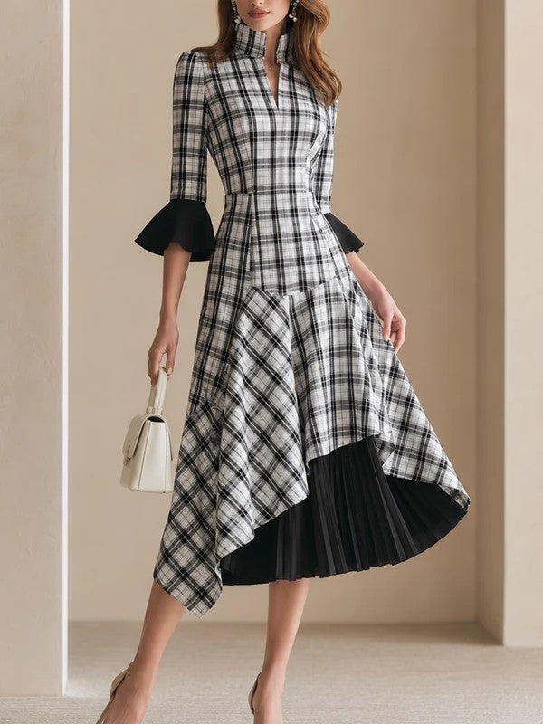 Vestido Midi Oficina Negro con cuadros, cuello mao, manga acampanada y bajo asimétrico - Negro