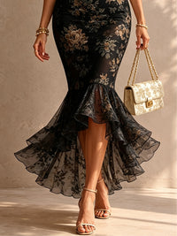 Vestido Estampado Romántico Negro con corte sirena, remate de encaje y floral - Negro