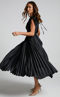 Vestido Midi Elegante con satén, plisado, escote en V y caída fluida - Negro