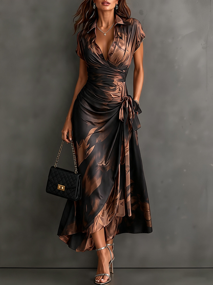 Vestido Largo Marrón Manga Corta con estampado abstracto, cruzado, cuello camisero y escote en V - Marrón