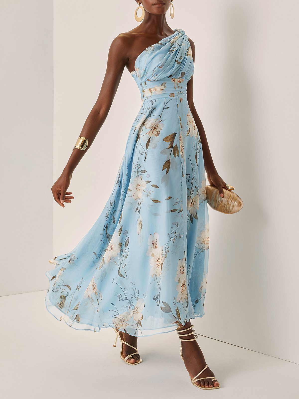 Vestido Estampado Azul Claro con plisado, gasa, un solo hombro y floral - Azul Claro