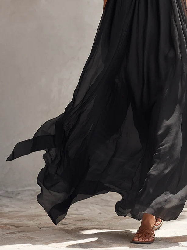 Vestido Largo Negro con gasa, escote halter y plisado - Negro