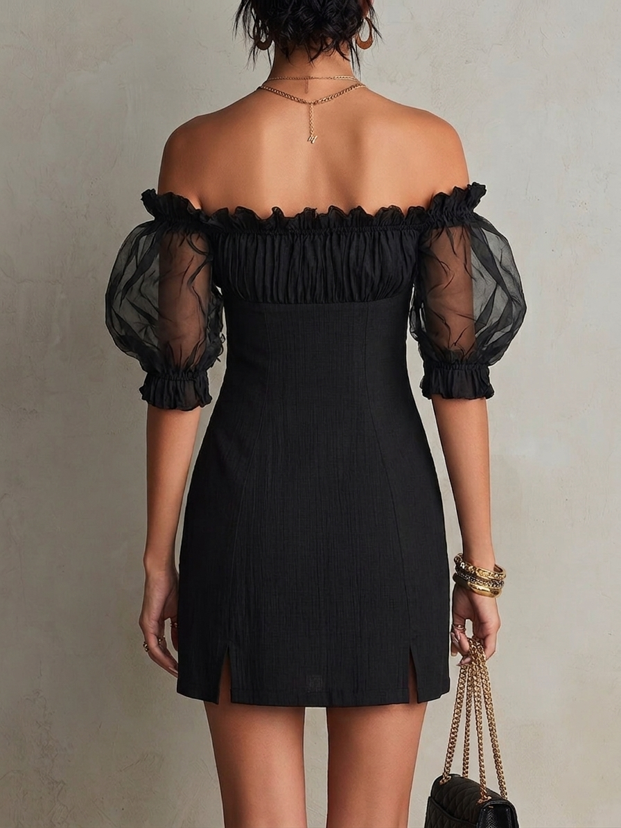 Minivestido Negro con hombros descubiertos y manga abullonada - Negro