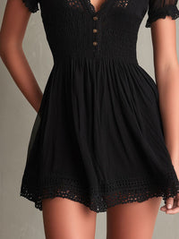 Minivestido Negro con plisado y remate de encaje - Negro