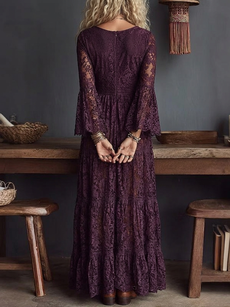 Vestido Largo Morado con encaje, escote en V, fruncido y manga campana - Morado
