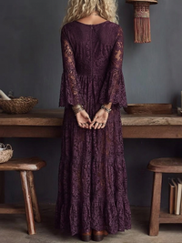 Vestido Largo Morado con encaje, escote en V, fruncido y manga campana - Morado