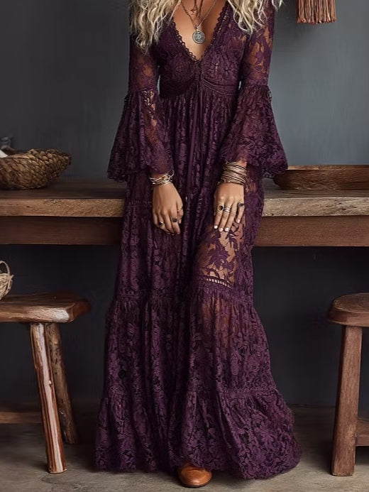Vestido Largo Morado con encaje, escote en V, fruncido y manga campana - Morado