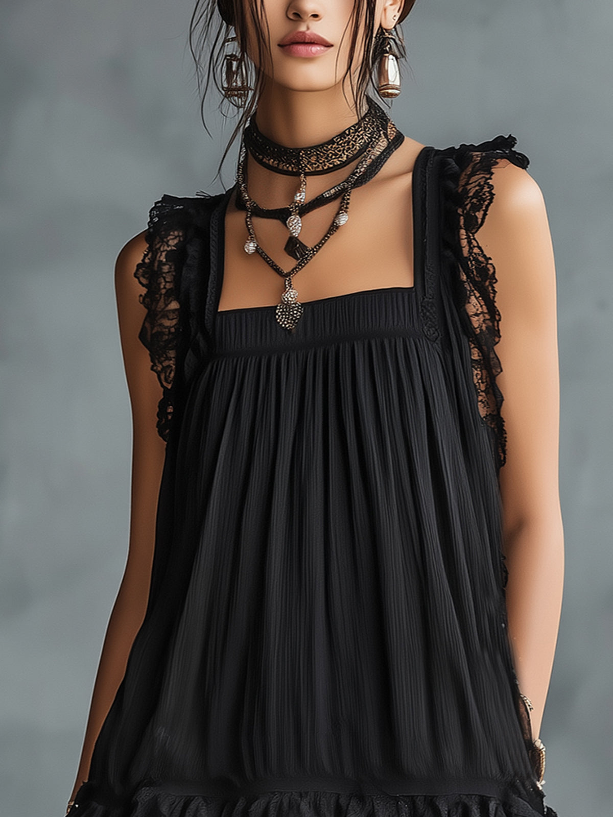 Minivestido Negro con remate de encaje, volantes, transparente y lunares - Negro