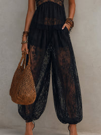 Conjunto de Pantalón Negro con espalda descubierta y remate de encaje - Negro