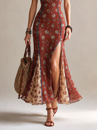 Vestido Estampado Rojo Óxido con estampado floral, gasa, abertura y tirantes finos - Rojo Óxido