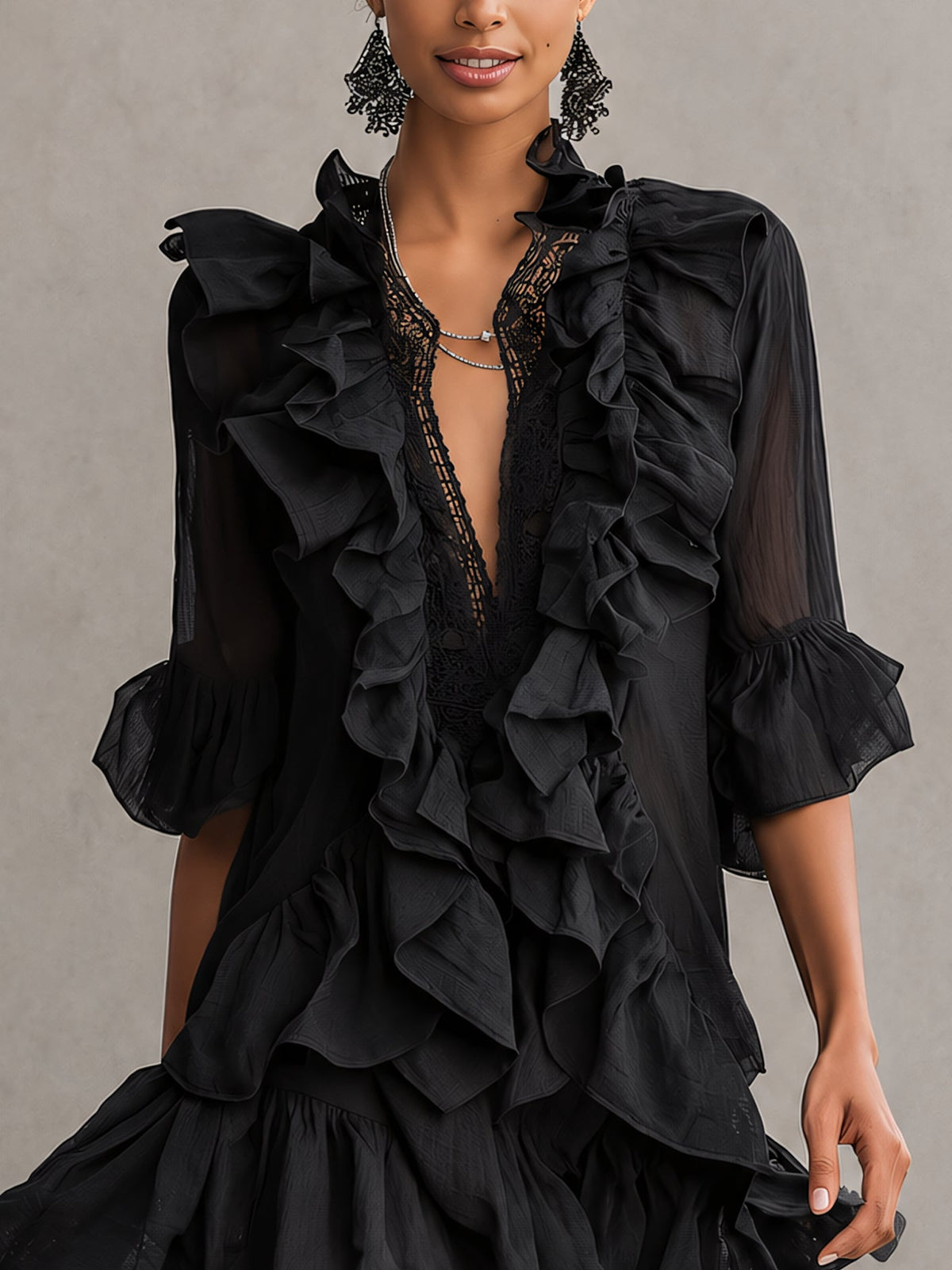 Minivestido Negro con volantes, gasa y encaje - Negro