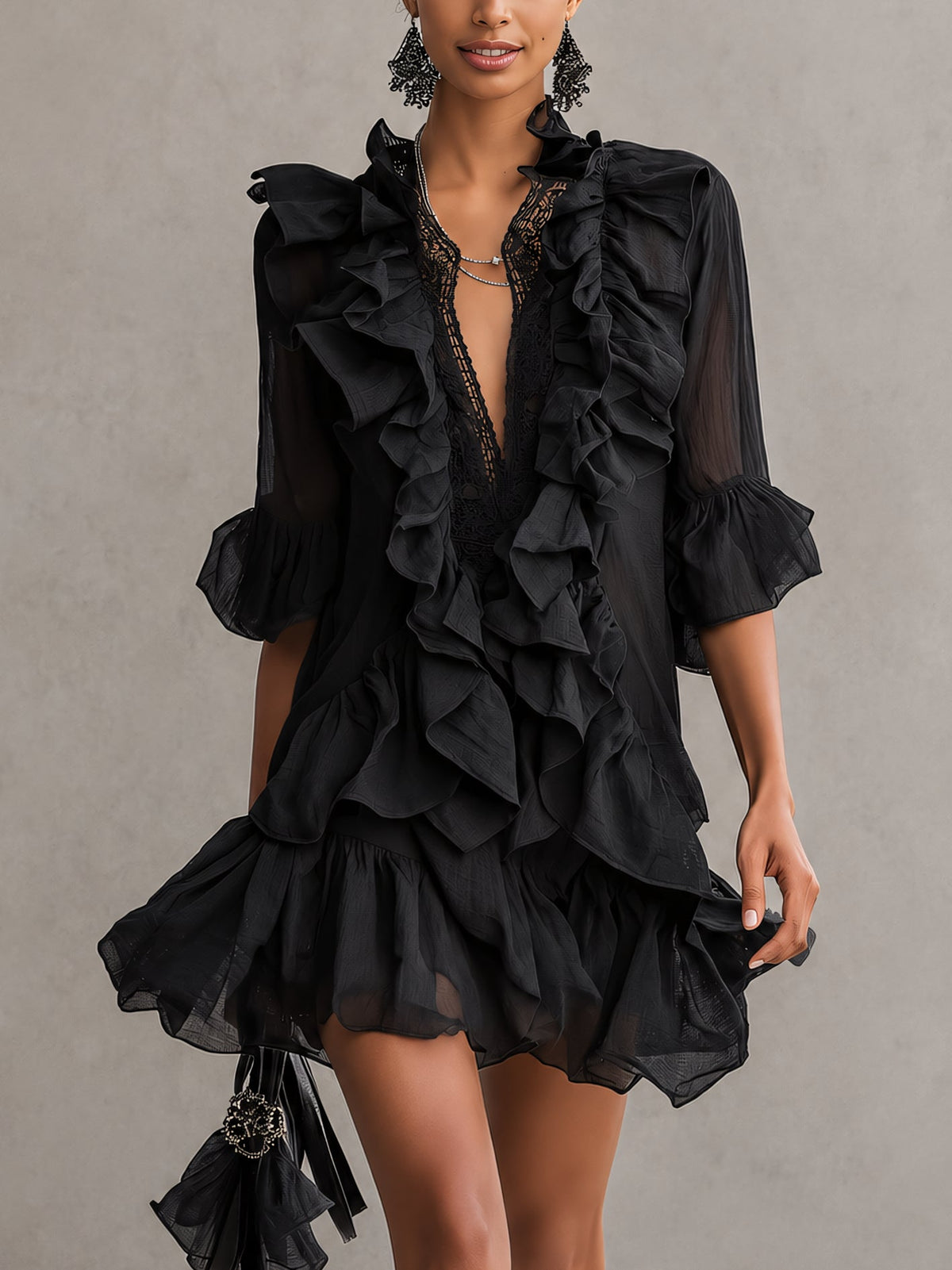 Minivestido Negro con volantes, gasa y encaje - Negro