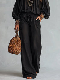 Conjunto de Pantalón Negro con lentejuelas, cordón de ajuste y pierna ancha - Negro