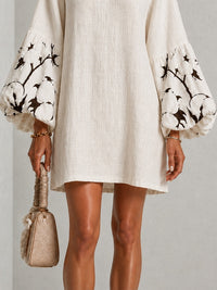 Minivestido Blanco con escote en V, manga abullonada y estampado floral - Blanco