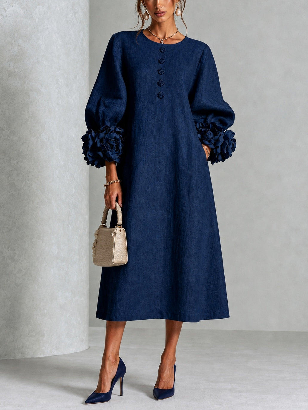 Vestido Midi Azul Marino con botones delanteros, puños y floral - Azul Marino