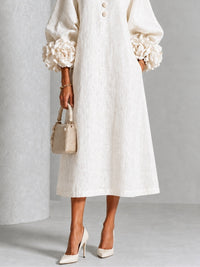 Vestido Midi Blanco con botones delanteros, puños y floral - Blanco