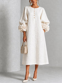 Vestido Midi Blanco con botones delanteros, puños y floral - Blanco