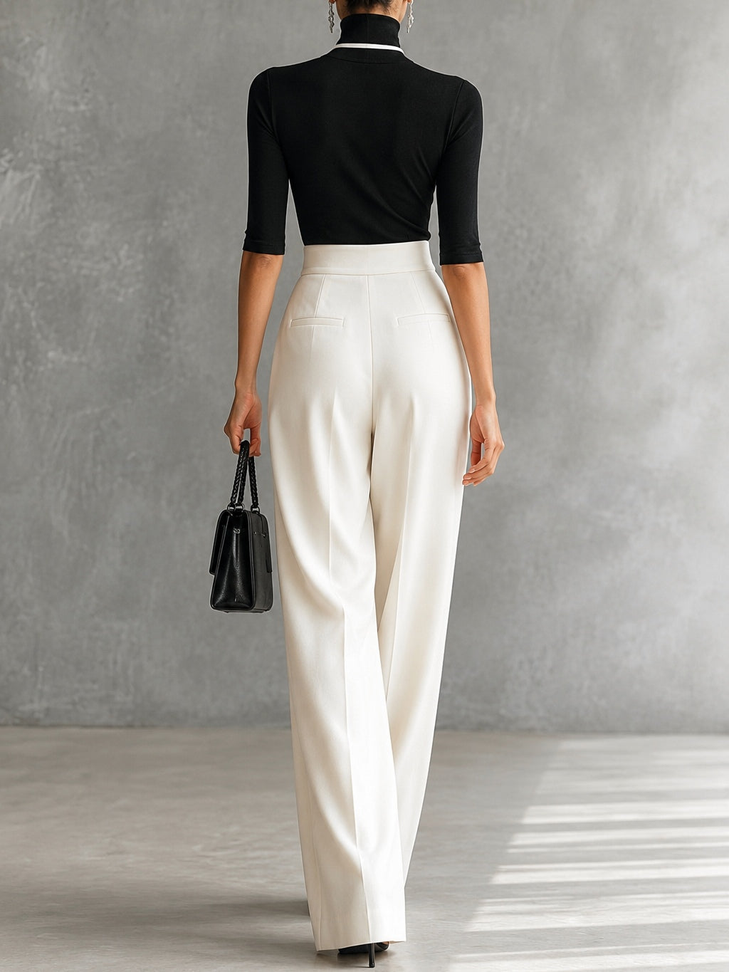 Conjunto de Pantalón Blanco y Negro con ribete, cuello alto y pierna ancha - Blanco y Negro