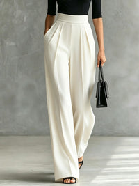 Conjunto de Pantalón Blanco y Negro con ribete, cuello alto y pierna ancha - Blanco y Negro