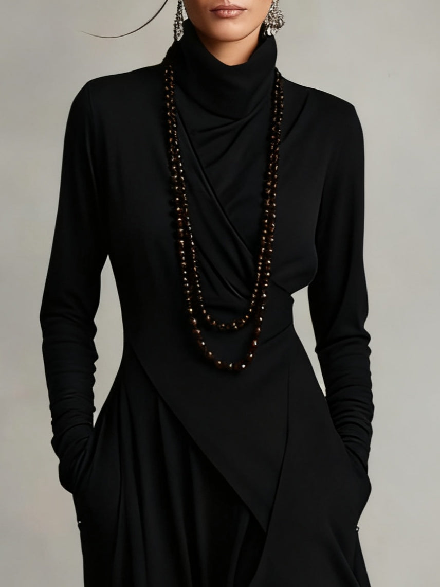Vestido Largo con cuello alto, corte asimétrico, plisado y encaje - Negro