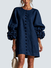 Vestido Mini Azul Marino Botones Flor - fondo gris