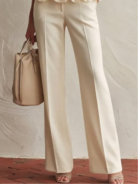 Conjunto Elegante Blanco con cuello alto y flores en 3D - Blanco
