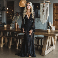 Vestido Largo Negro con encaje y escote en V